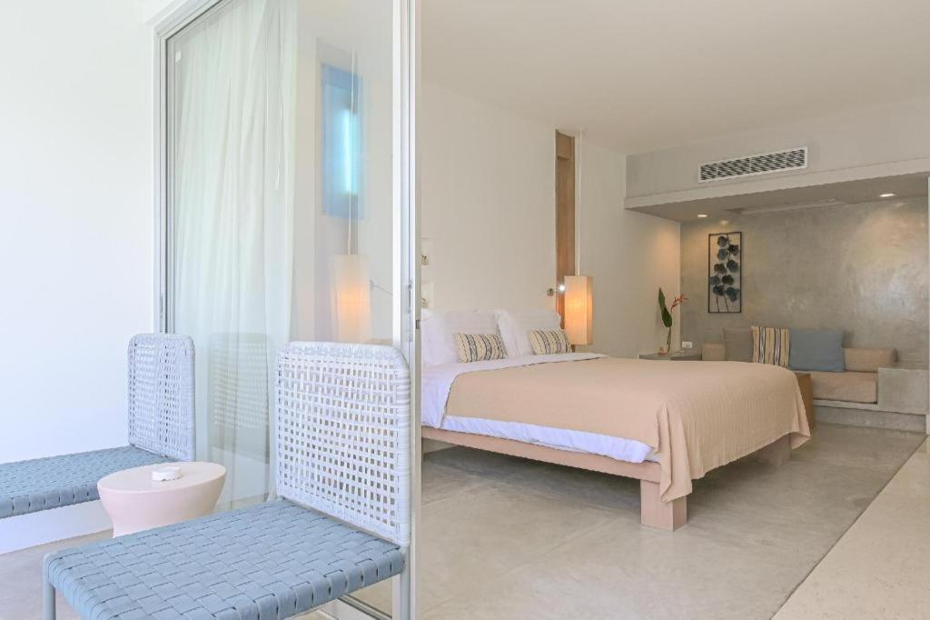 Ramada By Wyndham Phuket Southsea Hotel Karon Exterior photo
