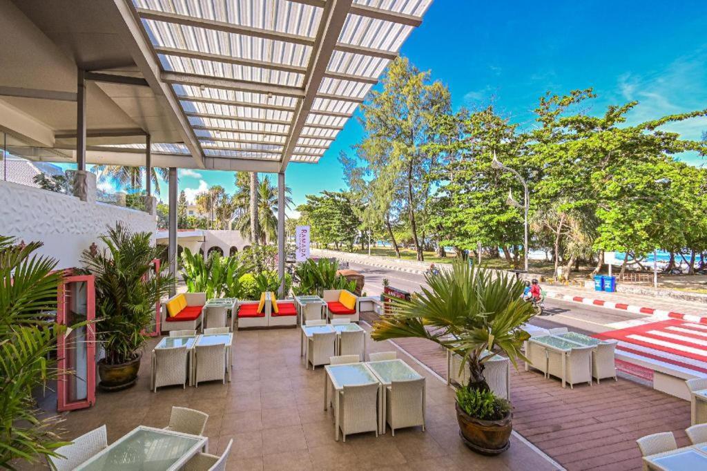 Ramada By Wyndham Phuket Southsea Hotel Karon Exterior photo