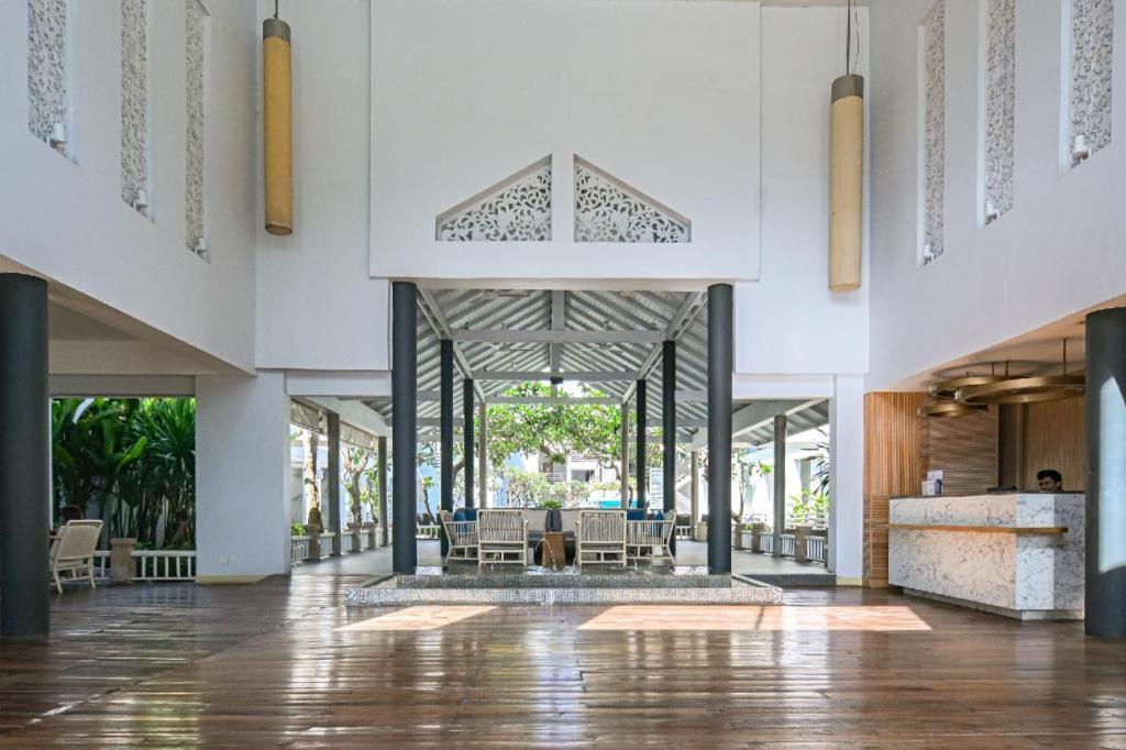 Ramada By Wyndham Phuket Southsea Hotel Karon Exterior photo